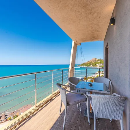 아파트 Sea Forever 3 Bedroom